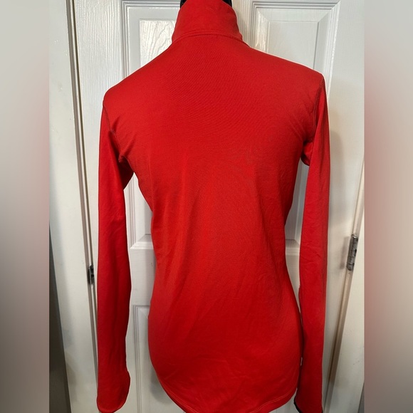 EUC Women’s Nike pullover- size medium - Picture 2 of 5